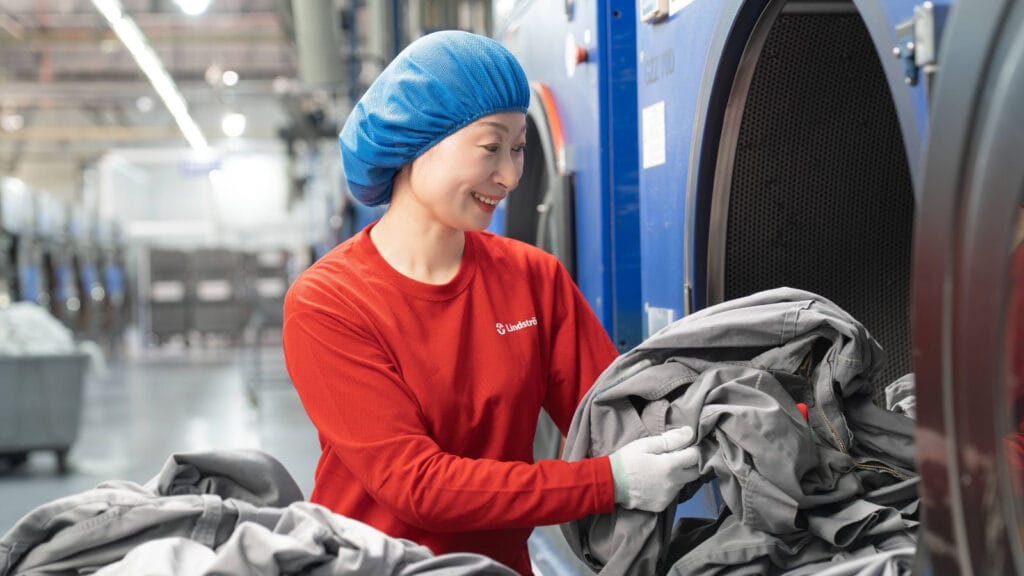 Workwear Rental Could Cut Uniform Costs by Over £1,500 per Employee Each Year